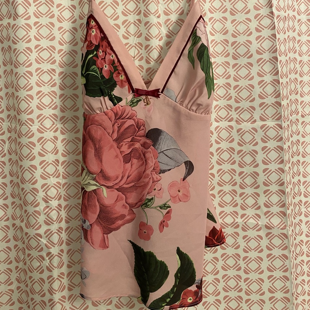 *BRAND NEW* Ted Baker trendy top